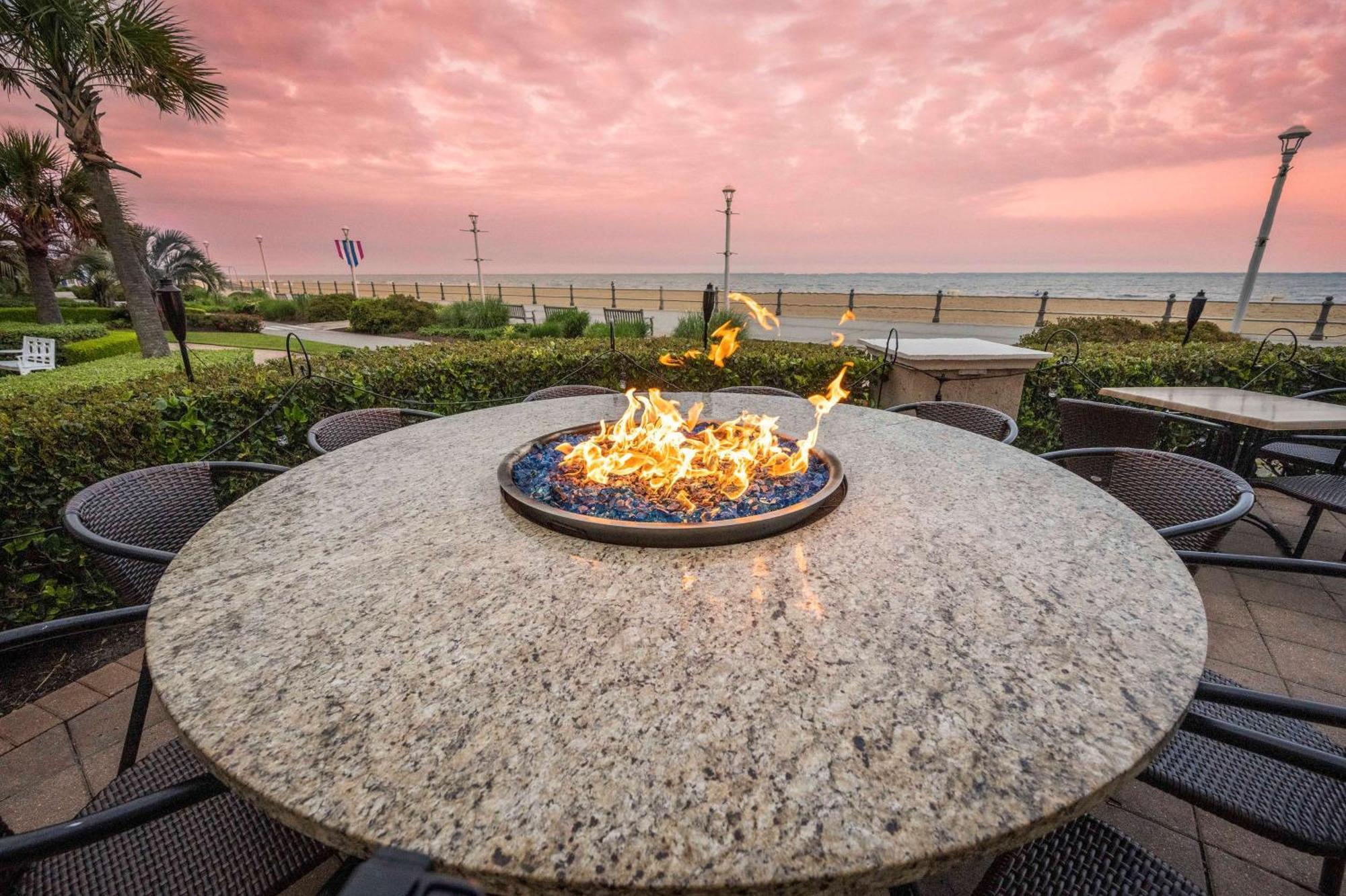 Hilton Vacation Club Oceanaire Вирджиния-Бич Экстерьер фото